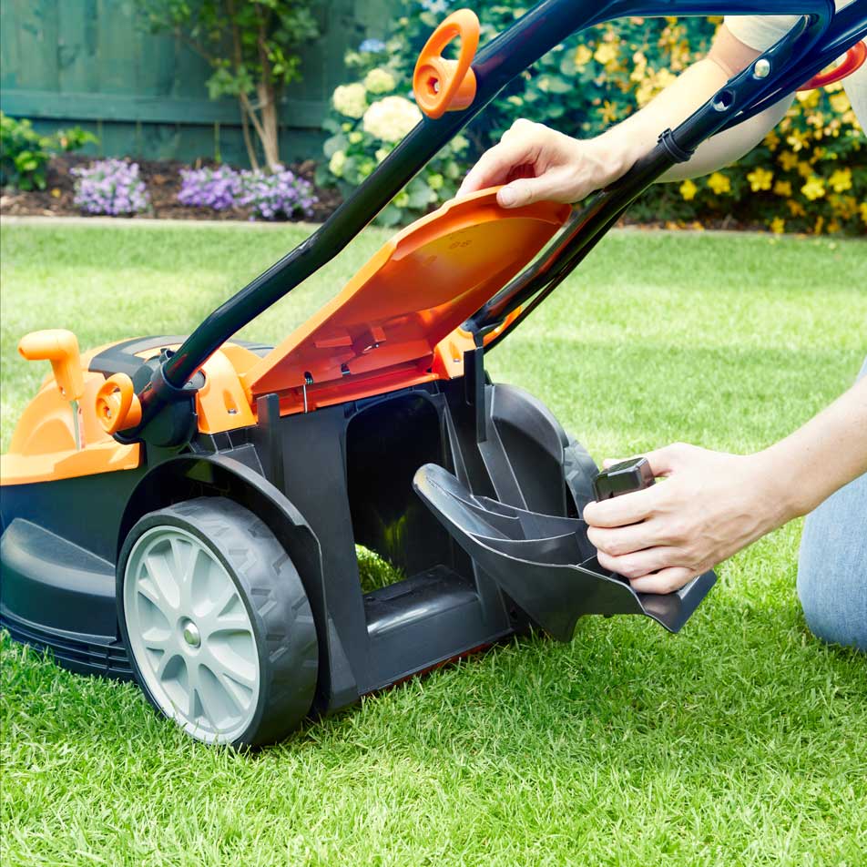 LawnMaster 1600W 37cm | Electric Lawn Mower - Image 4