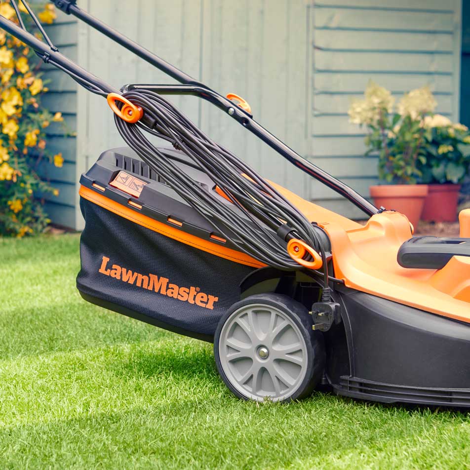 LawnMaster 1600W 37cm | Electric Lawn Mower - Image 6