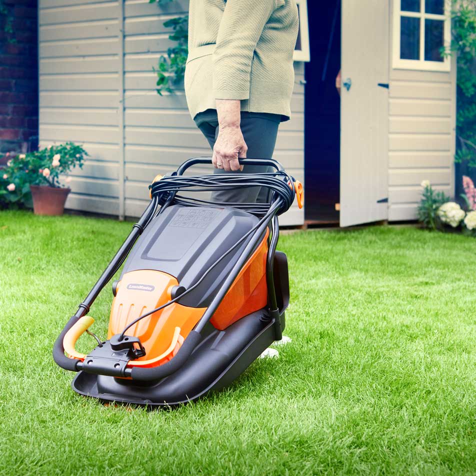 LawnMaster 1700W 33cm | Hover Mower Collect - Image 6