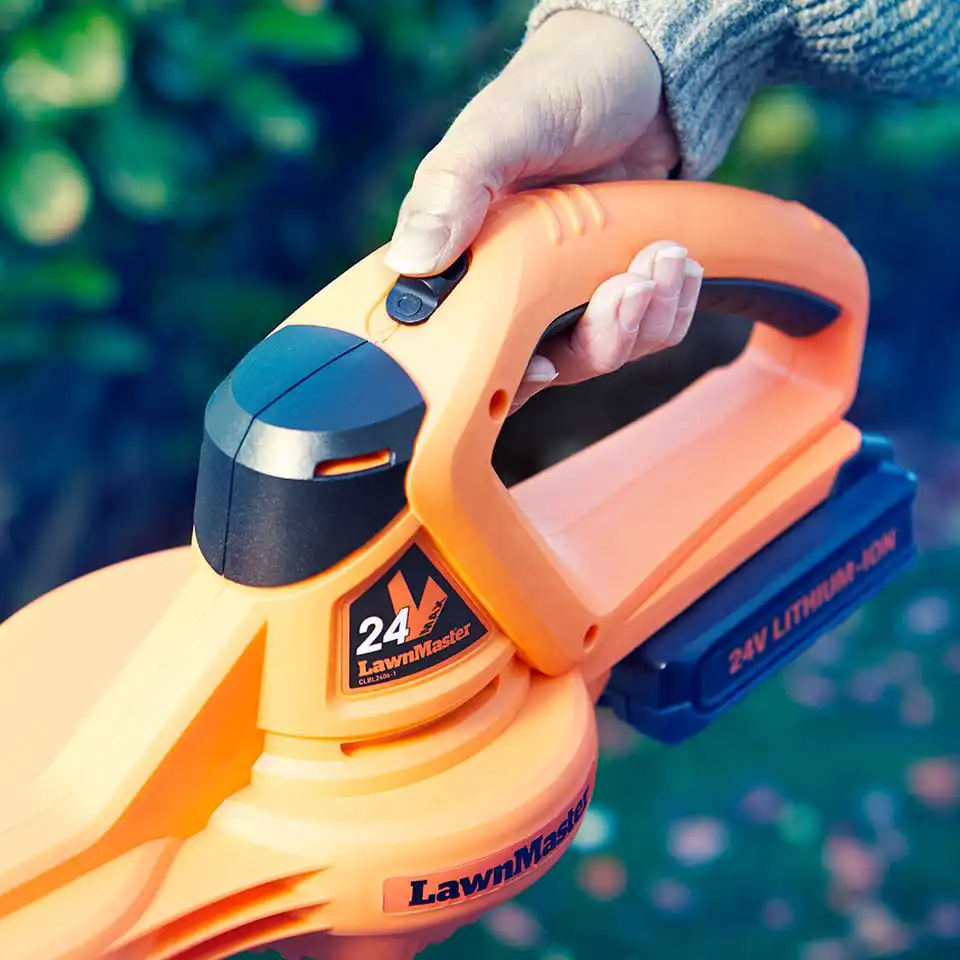 LawnMaster MX 24V Cordless Leaf Blower | With Battery - Image 4