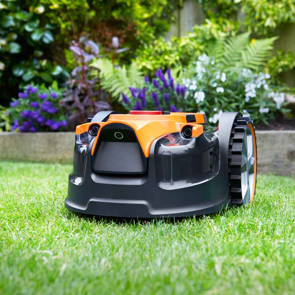 LawnMaster OcuMow® 16 MX 24V VBRM16 | Drop and Mow Robotic Lawnmower - with Battery - Image 3