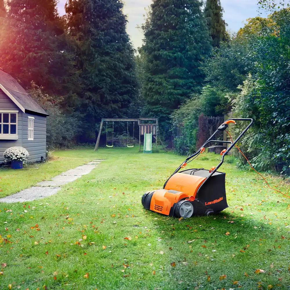 LawnMaster 1350W 33cm | Lawn Scarifier and Rake - Image 3